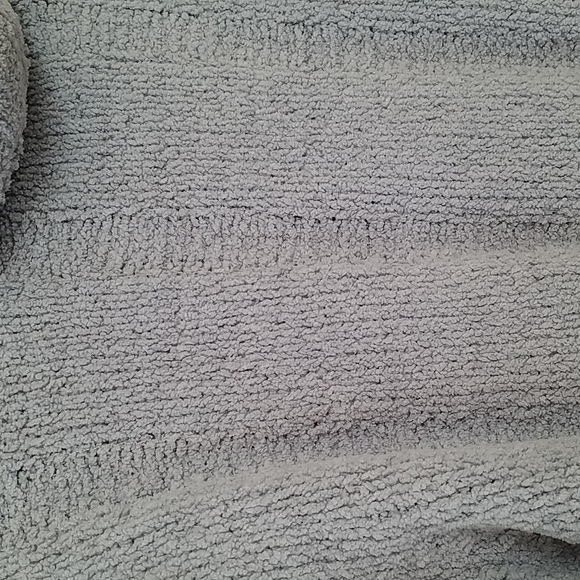 Cherokee blue grey colored sweater with a soft cowl neck. Nice stripe weave - Picture 3 of 4